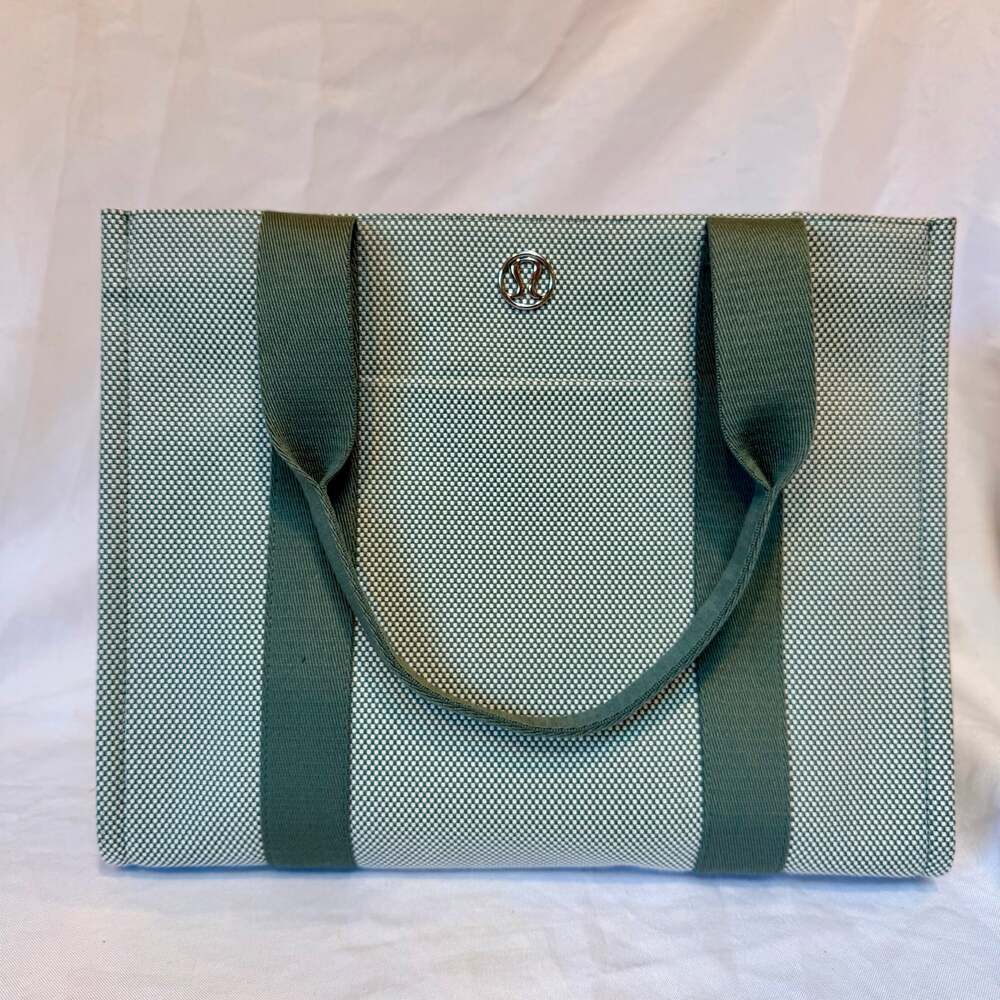 Lululemon Daily Multi-Pocket Canvas Tote Bag Green White Woven Medium